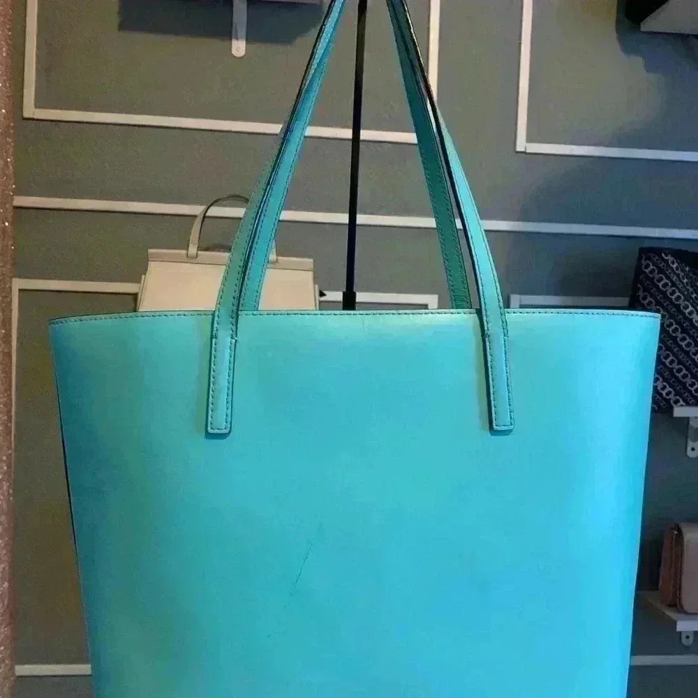 Kate Spade New York Tote Handbag Aqua Color. - Picture 2 of 16